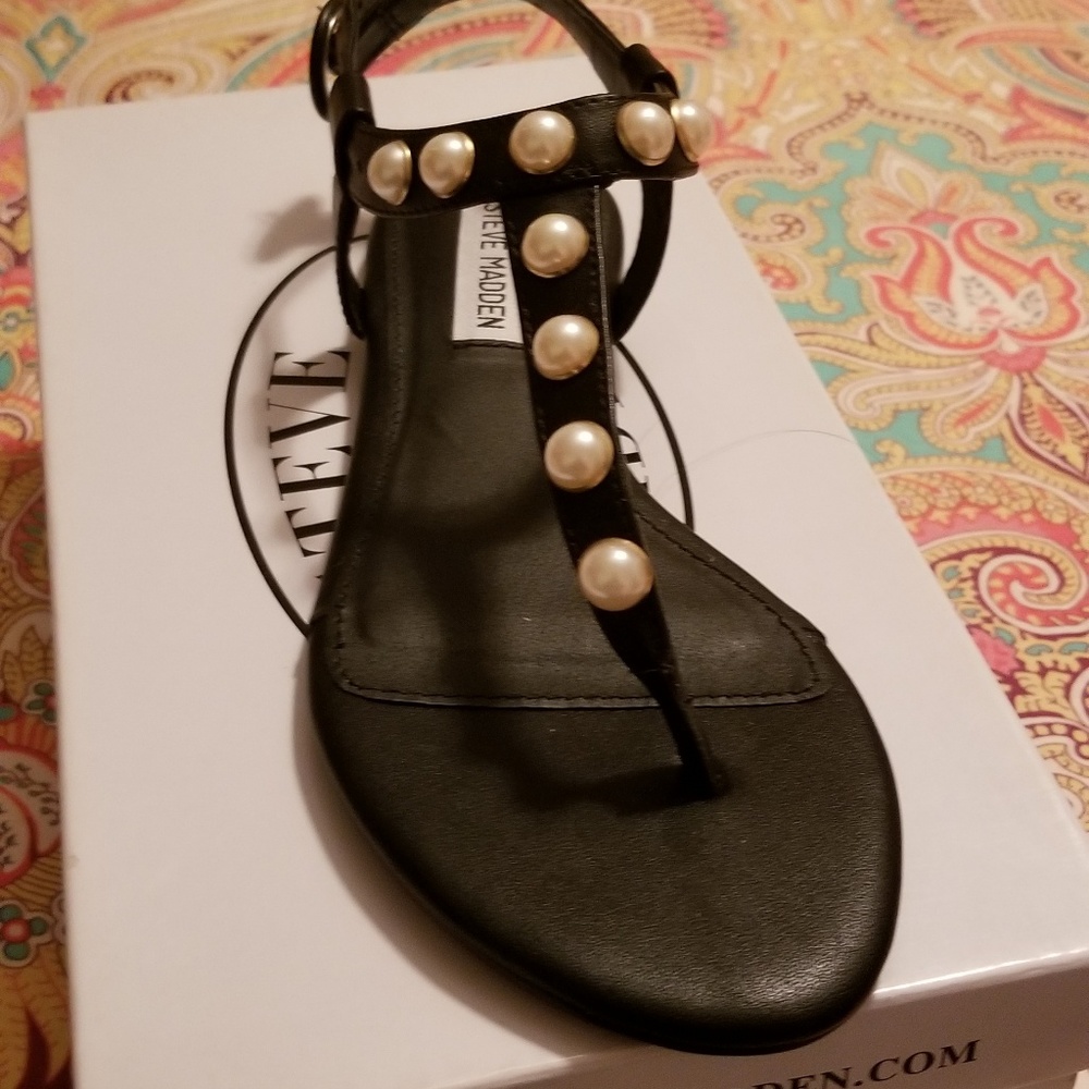Blk Steve Madden Sandals